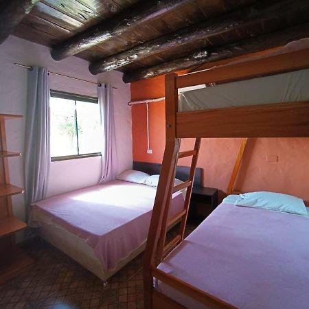 Cerca Del Rio Bed & Breakfast Carmen del Parana Exterior photo