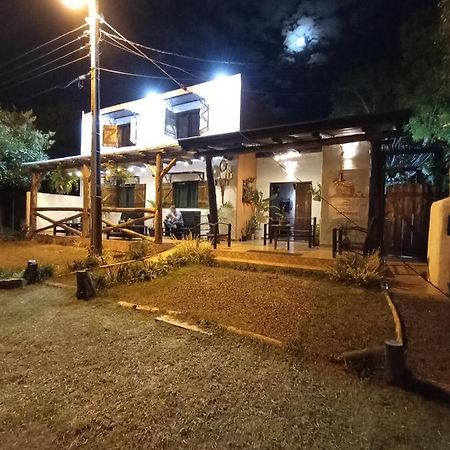 Cerca Del Rio Bed & Breakfast Carmen del Parana Exterior photo
